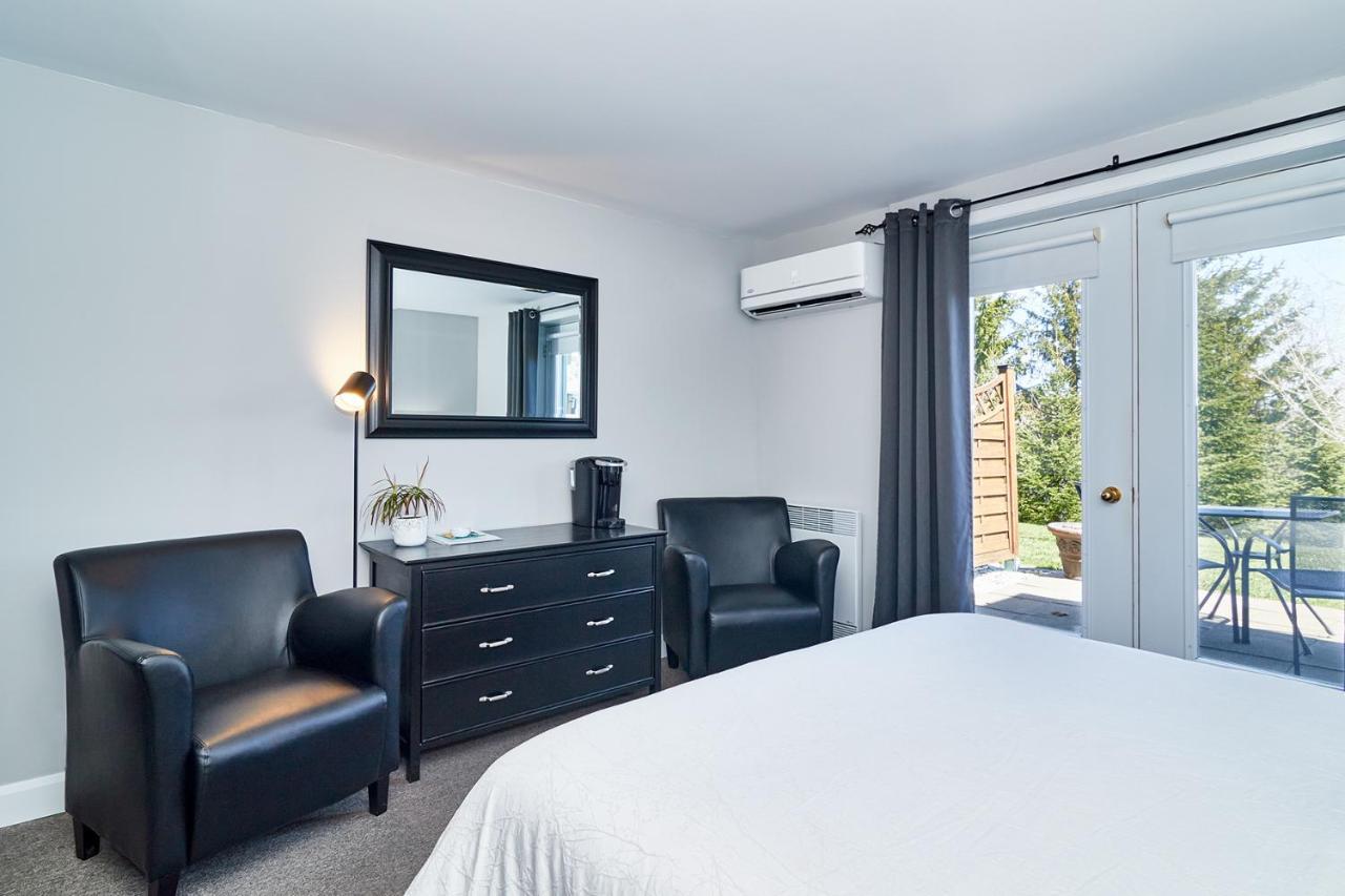 Aux Deux Peres Bed & Breakfast
